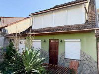 Eladó családi ház, Pécsett 89.9 M Ft, 5 szobás