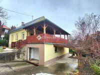 Eladó családi ház, Szentendrén 159 M Ft, 6 szobás