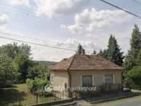 Eladó családi ház, Nemesszentandráson 25 M Ft, 2 szobás