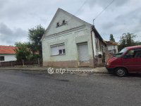 Eladó családi ház, Szellőn 23.7 M Ft, 3 szobás