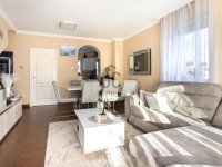 Eladó ikerház, Nagytarcsán 126 M Ft, 4 szobás