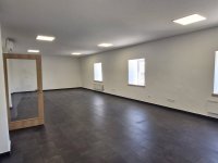 Kiadó iroda, Tatán 35 E Ft / hó, 1 szobás / költözzbe.hu