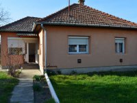 Eladó családi ház, Tápiószentmártonon 27 M Ft, 3 szobás