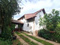 Eladó családi ház, Felcsúton 219 M Ft, 8 szobás