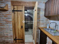 Eladó nyaraló, Komlón 158 M Ft, 9 szobás / költözzbe.hu