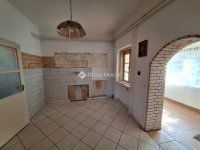 Eladó családi ház, Toronyon 47.4 M Ft, 4 szobás