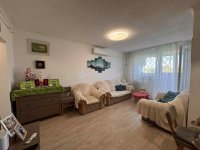 Eladó panellakás, Veszprémben 69.9 M Ft, 4 szobás