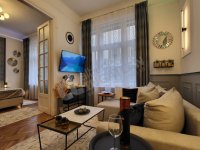 Kiadó téglalakás, albérlet, V. kerületben, Váci utcában