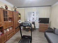 Eladó családi ház, Pécsett 79.9 M Ft, 6 szobás