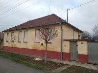 Eladó családi ház