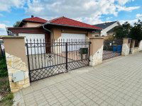 Eladó családi ház