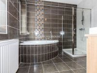 Eladó téglalakás, Zalaegerszegen 99.99 M Ft, 4 szobás