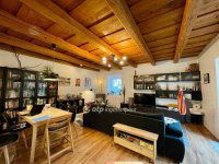 Eladó családi ház, Veszprémben 159 M Ft, 7 szobás