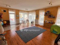 Eladó üzlethelyiség, Pápán 39.9 M Ft, 2 szobás