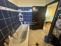 Eladó családi ház, Úrin 51.3 M Ft, 4 szobás