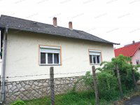 Eladó családi ház, Győrött 59 M Ft, 3 szobás