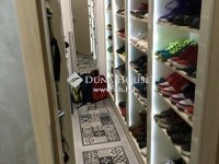 Eladó családi ház, Vecsésen 245 M Ft, 5 szobás