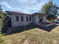 Eladó ikerház, Tácon 84.8 M Ft, 3 szobás / költözzbe.hu