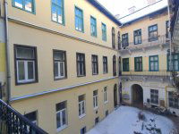 Eladó téglalakás, VI. kerületben, Andrássy úton 89.9 M Ft