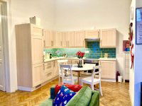 Eladó téglalakás, VI. kerületben 103.5 M Ft, 3 szobás