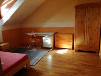 Kiadó téglalakás, albérlet, Pécsett 365 E Ft / hó, 5 szobás