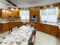 Eladó családi ház, Kecskeméten 119.8 M Ft, 5 szobás