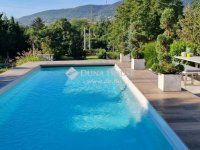 Eladó családi ház, III. kerületben 520 M Ft, 7 szobás