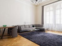 Eladó téglalakás, V. kerületben 299 M Ft, 4 szobás