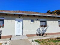 Eladó családi ház, Szigetszentmiklóson 109 M Ft, 4 szobás