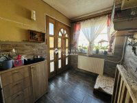 Eladó családi ház, Esztergomban 38.7 M Ft, 2 szobás