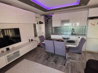 Eladó téglalakás, Szigetszentmiklóson 47.99 M Ft, 1+2 szobás