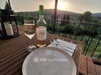 Eladó családi ház, Pécsett 122 M Ft, 2 szobás