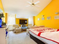 Eladó családi ház, II. kerületben 239.9 M Ft, 6 szobás