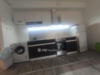 Eladó téglalakás, Pécsett 92 M Ft, 4 szobás