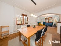 Eladó családi ház, Makón 89.5 M Ft, 5 szobás