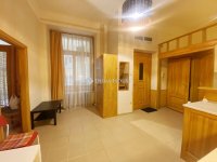 Eladó téglalakás, V. kerületben 60 M Ft, 2 szobás