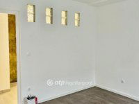 Eladó téglalakás, Pécsett 65 M Ft, 2 szobás