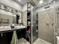 Eladó téglalakás, Pécsett 125 M Ft, 3 szobás