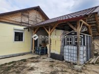 Eladó családi ház, Mányon 28 M Ft, 3 szobás