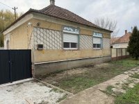 Eladó családi ház, Rábatamásin 28.9 M Ft, 2 szobás