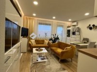 Eladó panellakás, Várpalotán 49.5 M Ft, 3 szobás