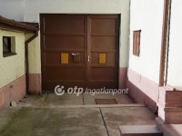 Eladó családi ház, Kecskeméten 99 M Ft, 5+1 szobás