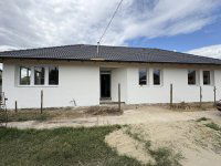 Eladó családi ház, Sárándon 79 M Ft, 4 szobás