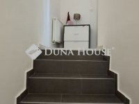 Eladó téglalakás, Pécsett 67.9 M Ft, 1+2 szobás