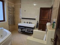 Eladó családi ház, Debrecenben 325 M Ft, 2+3 szobás