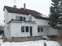 Eladó családi ház