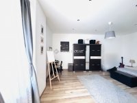 Eladó családi ház, Pécsett 79.99 M Ft, 3 szobás