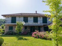 Eladó családi ház, Visegrádon 571.5 M Ft, 4 szobás