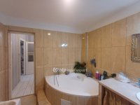 Eladó családi ház, Ercsiben 65.9 M Ft, 5 szobás