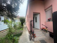 Eladó családi ház, Szegeden 54.9 M Ft, 2 szobás